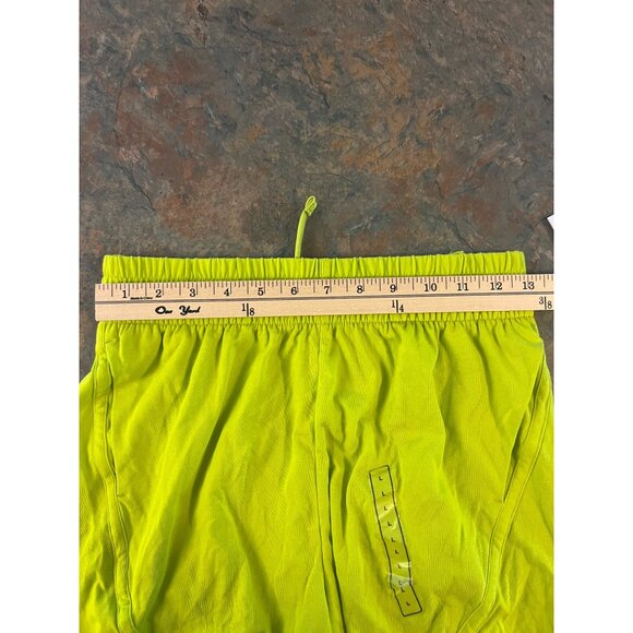 Nike Kids Training Shorts L Neon Green Dri-Fit DX4965-308‎ - Picture 2 of 8